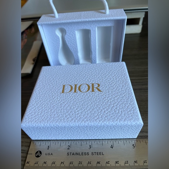 Authentic Dior small gift box (empty) - Picture 4 of 6